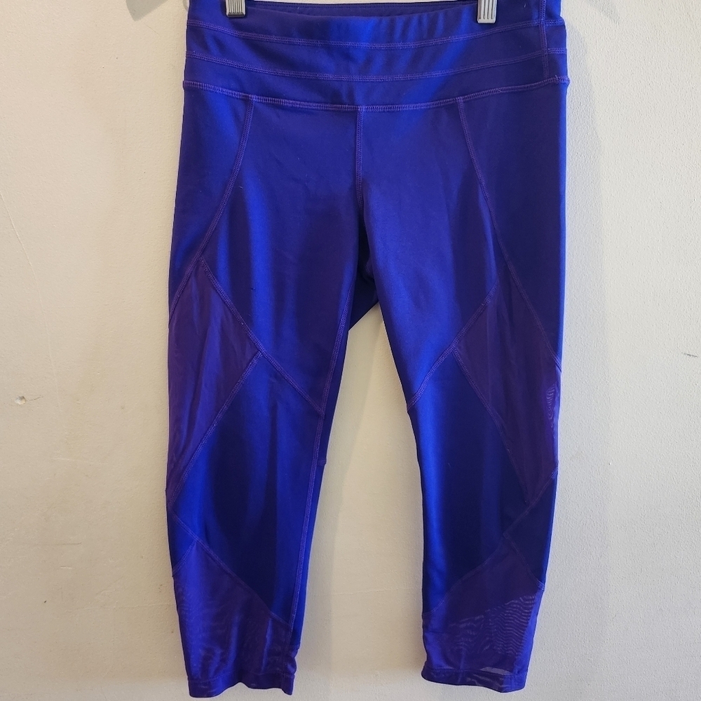 Athleta Yoga Pants with Mesh Inserts Size Small